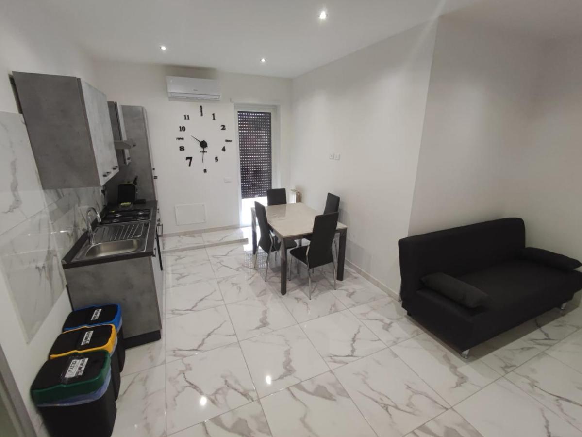 Intero Appartamento Casa Vacanze "Il Pino" Roma Infernetto 외부 사진